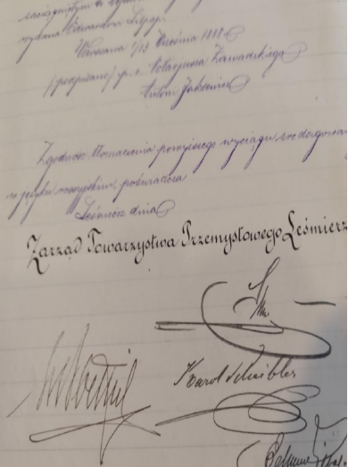 Fragment statutu z podpisami pierwszego zarządu „Leśmierza”