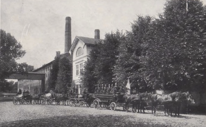 Straż ogniowa cukrowni Leśmierz z wozem 