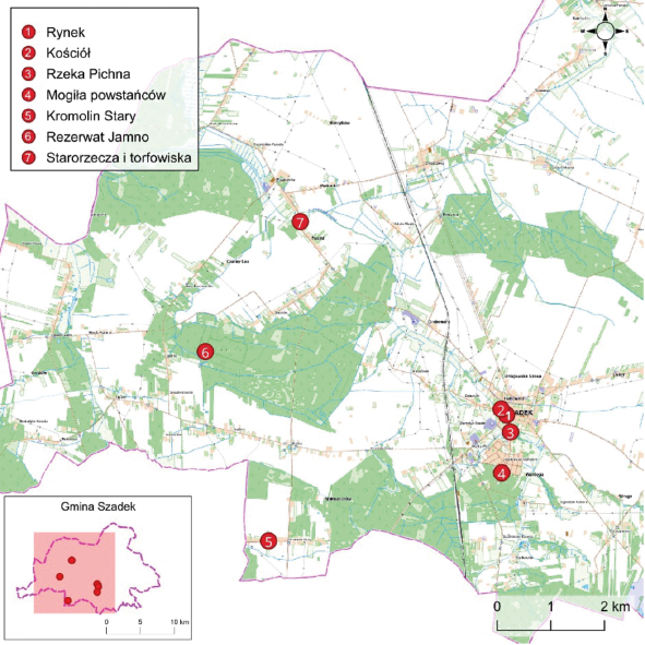Mapa gminy Szadek z zaznaczeniem 7 stanowisk ścieżki dydaktycznej – rynku, kościoła, rzeki Pichny, mogiły powstańców, Kromolina Starego, rezerwatu Jamno i starorzeczy – oraz z granicami gminy i podziałem terenów zielonych.